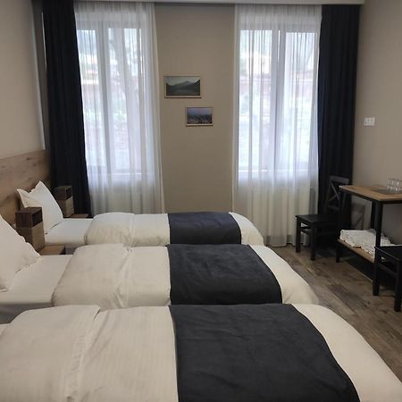 Northgate Hotel Kazbegi מראה חיצוני תמונה