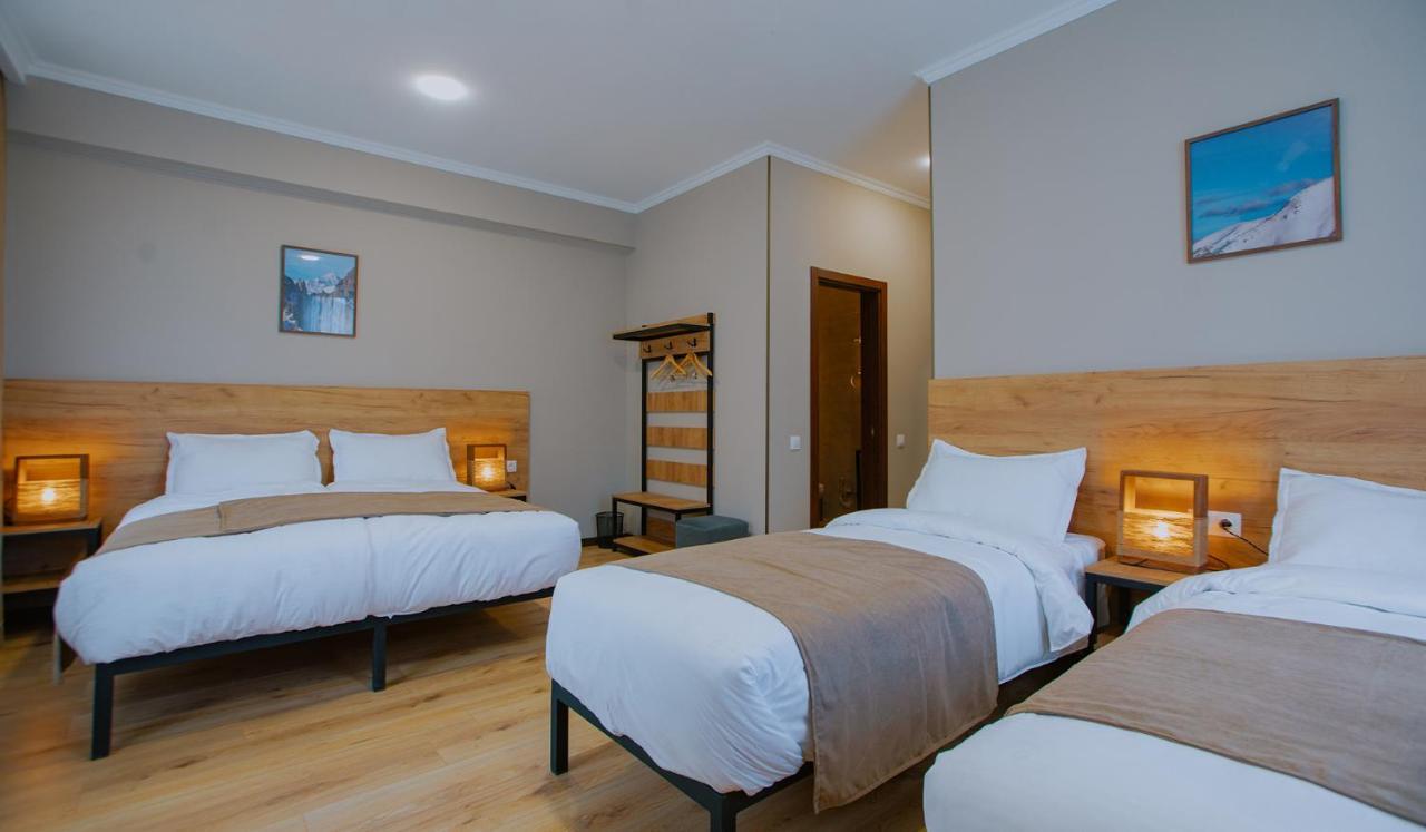 Northgate Hotel Kazbegi מראה חיצוני תמונה